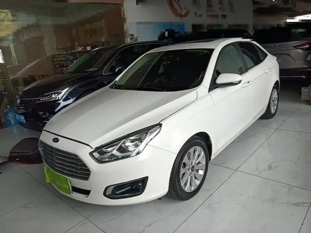 Ford Escort 2015 — пригон из Китая