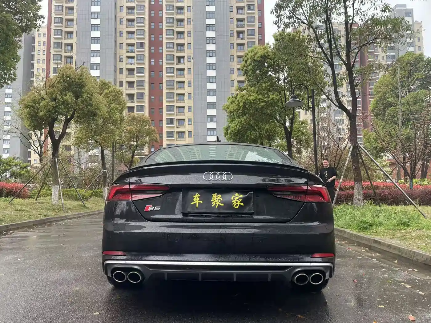 AUDI S5