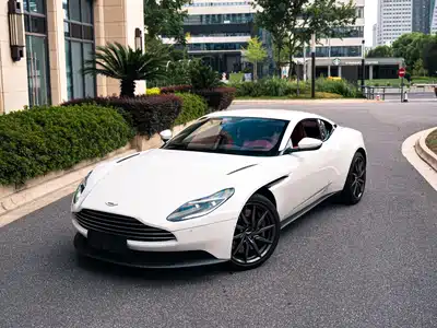 Aston Martin DB11