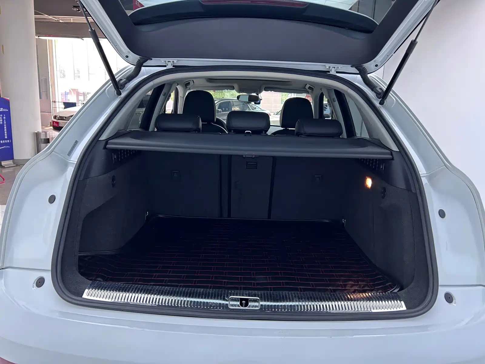 Фото 22 - Audi Q3