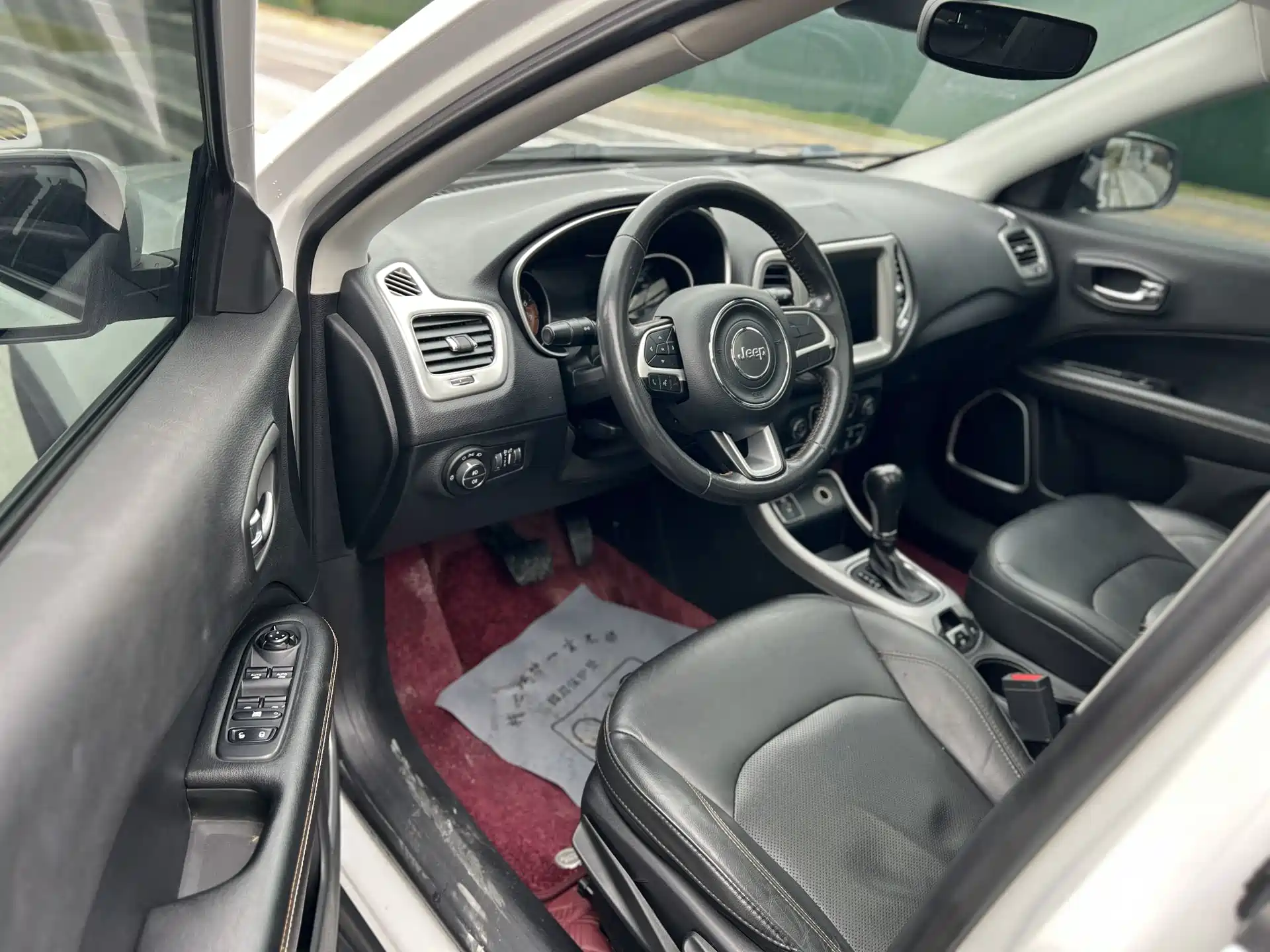 Фото 6 - Jeep Compass