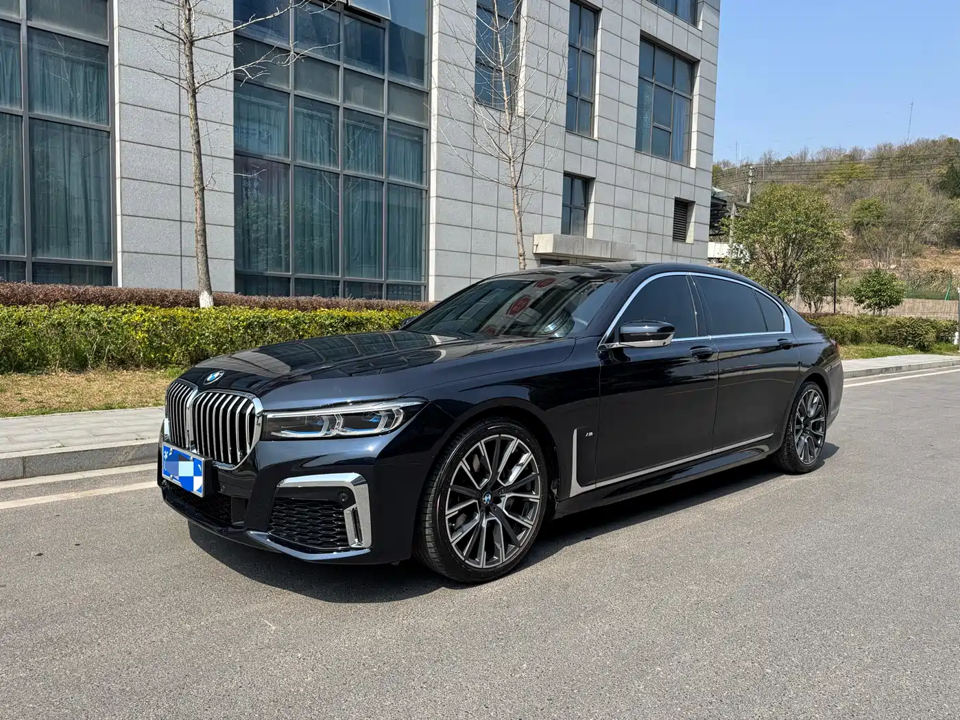 BMW 7 Series 2022 740Li Exclusive M Sport Package