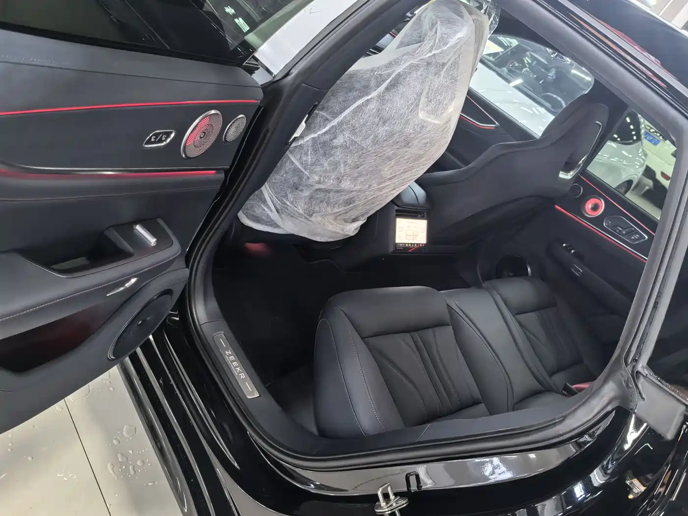 ZEEKR EXTREME KRYPTON 001