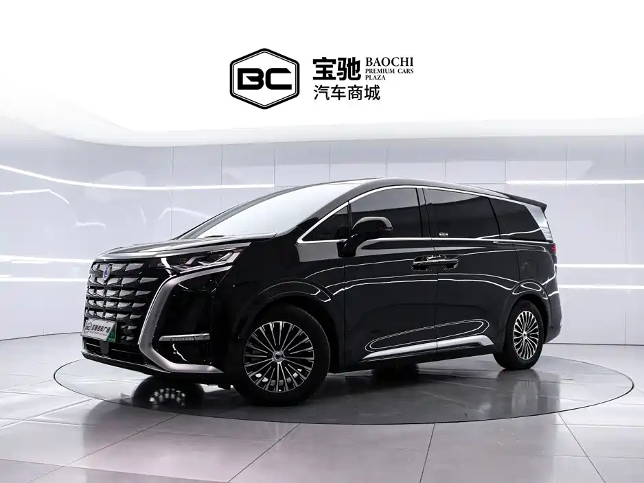 Denza D9 2023 2022 DM-i 970 AWD Flagship