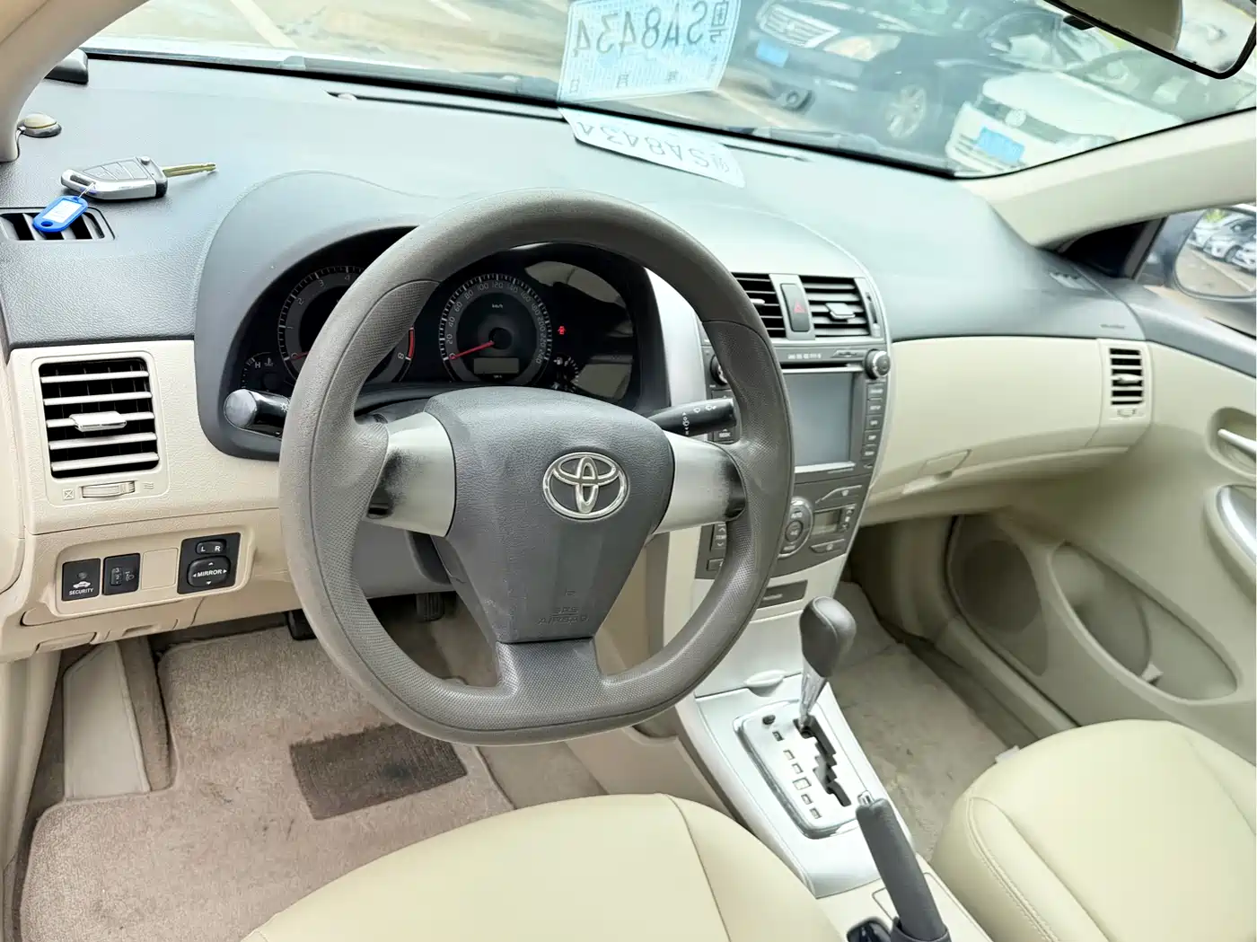 Toyota Corolla 2011 Model 1.6L Automatic GL Sunroof фото 10