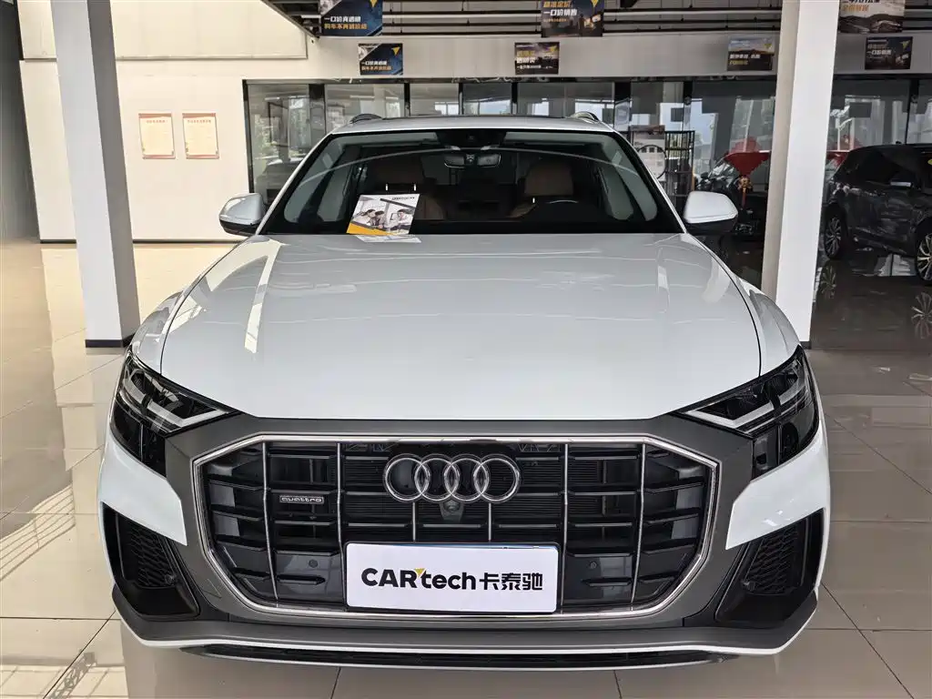 Audi Q8 2019 55 TFSI Luxury Dynamic фото 2