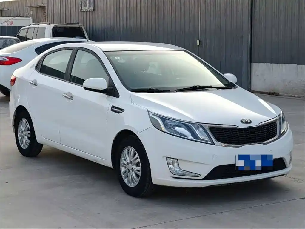 Kia K2 2012 Sedan 1.4L MT GL Commemorative Edition фото 2