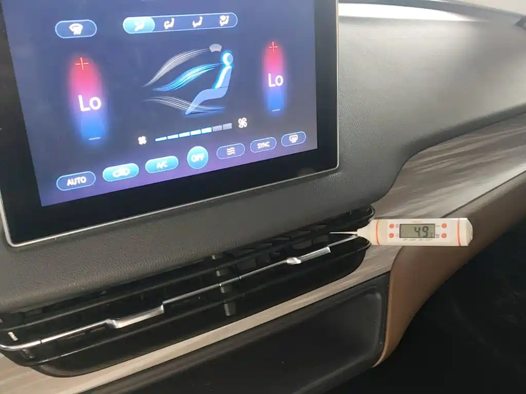 Hongqi E-QM5 2025 2024 Model 610km PLUS