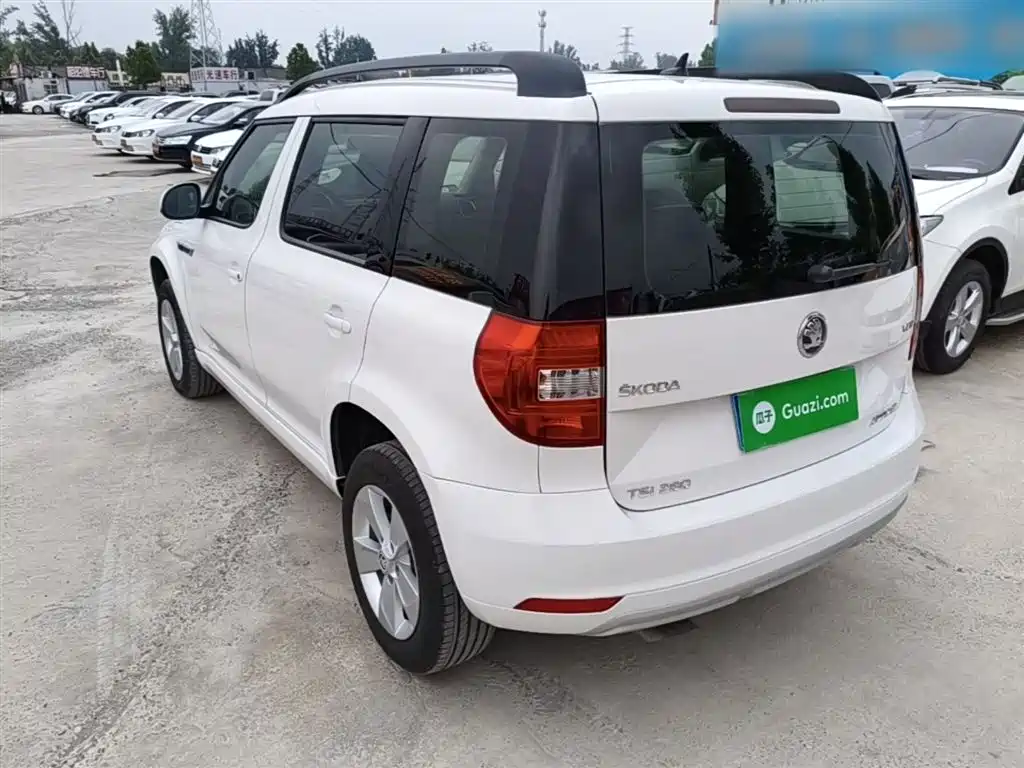Škoda Yeti 2017 TSI280 DSG Advance фото 5