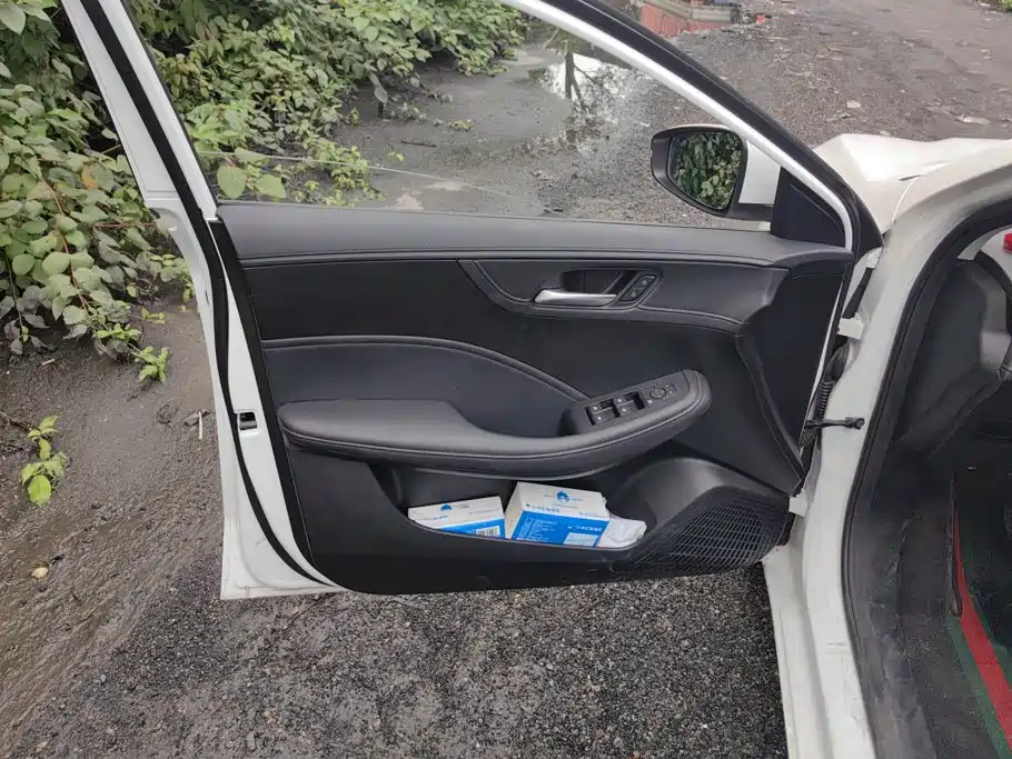 Roewe i5 2026 2026 1.5L Manual STD