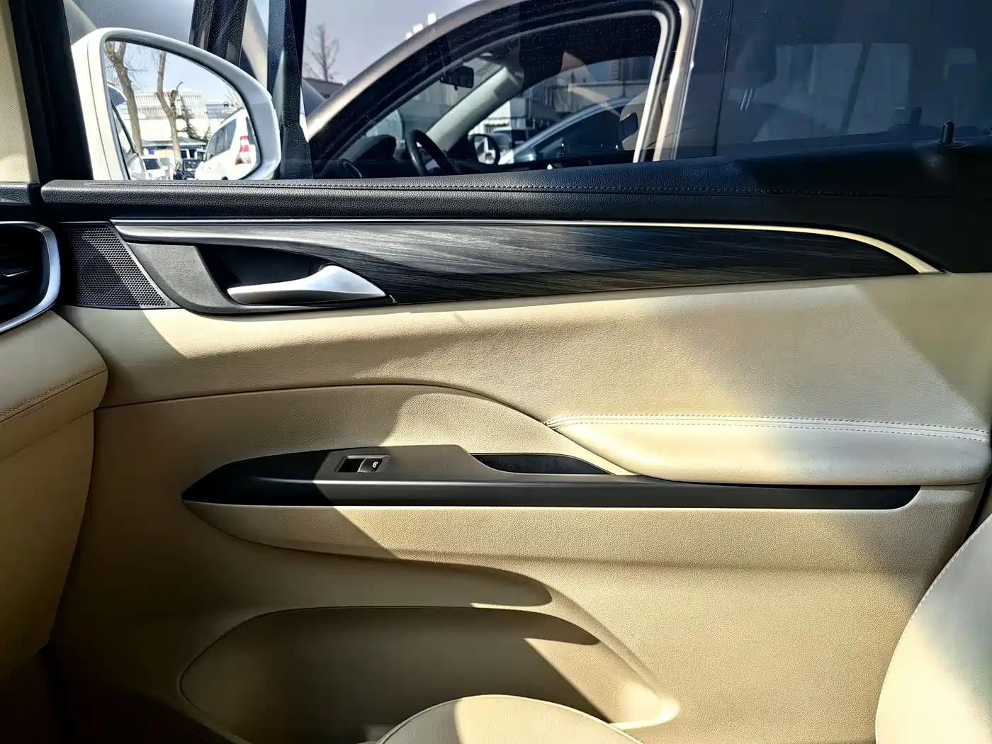 Buick GL8 2023 ES Landmaster Exclusive фото 13