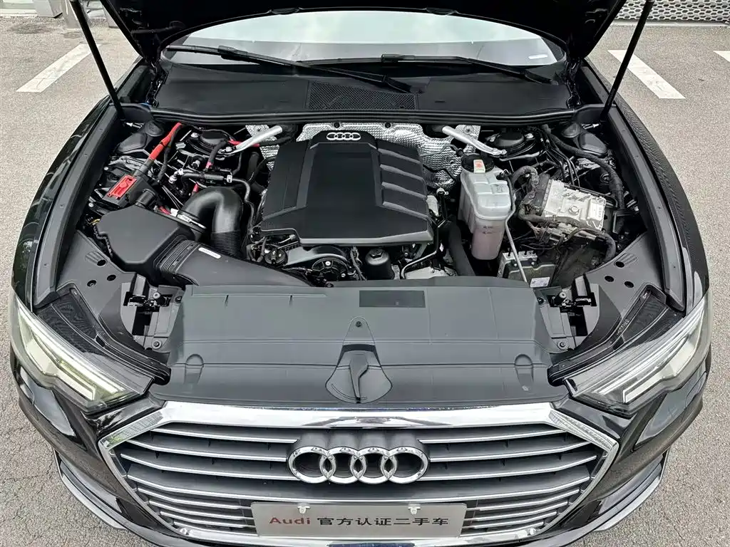 Фото 16 - Audi A6L