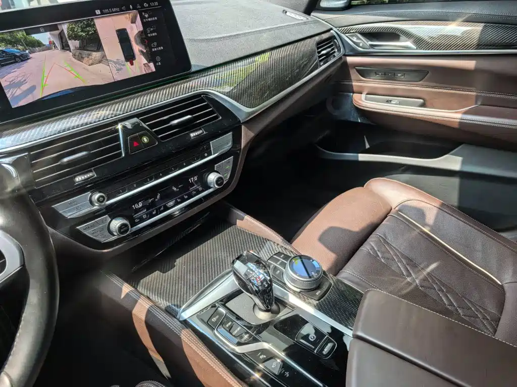 Photo 6 - BMW 6 Series GT