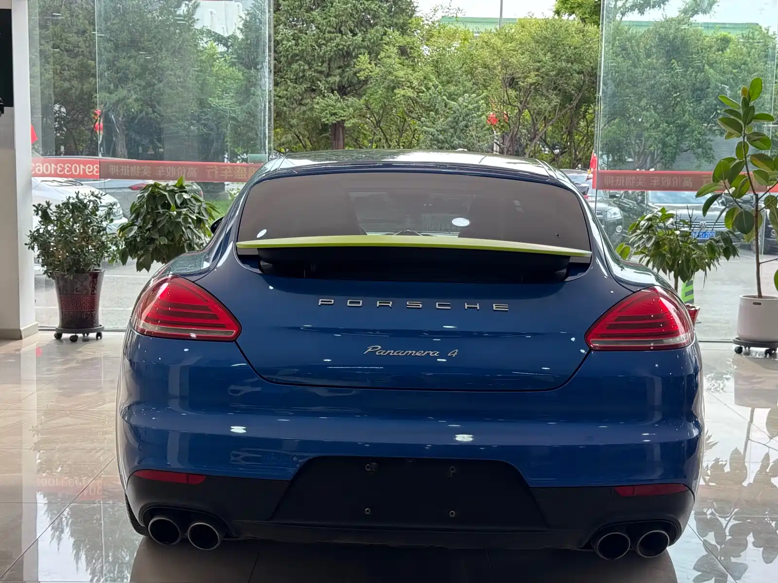 صورة 8 - Porsche Panamera