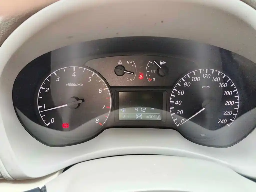 Фото 4 - Nissan Sylphy