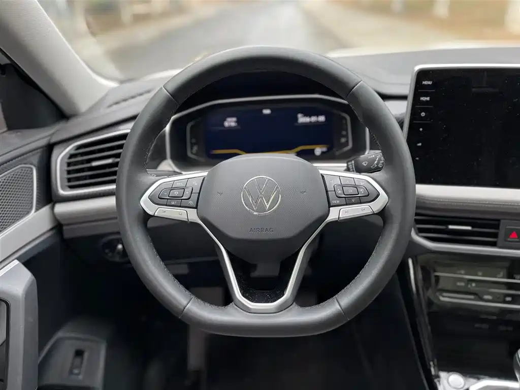 Volkswagen Tayron 2024 300TSI 2WD Luxury Plus Advanced фото 19
