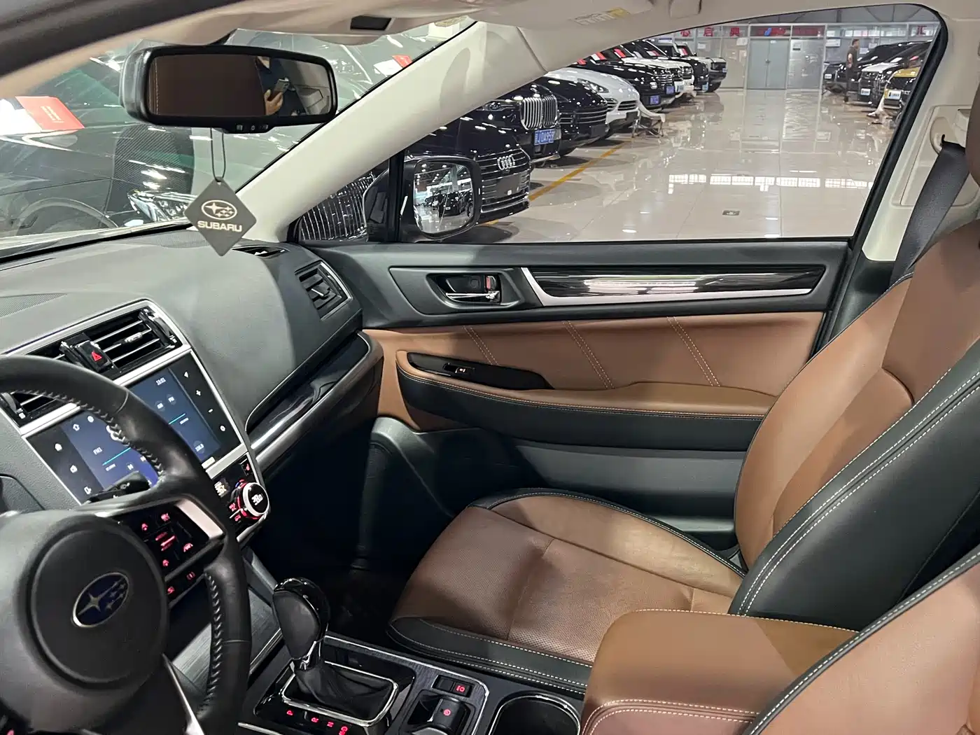 Subaru Outback 2020 Facelift 2.5i Sport Navigation Edition EyeSight фото 16