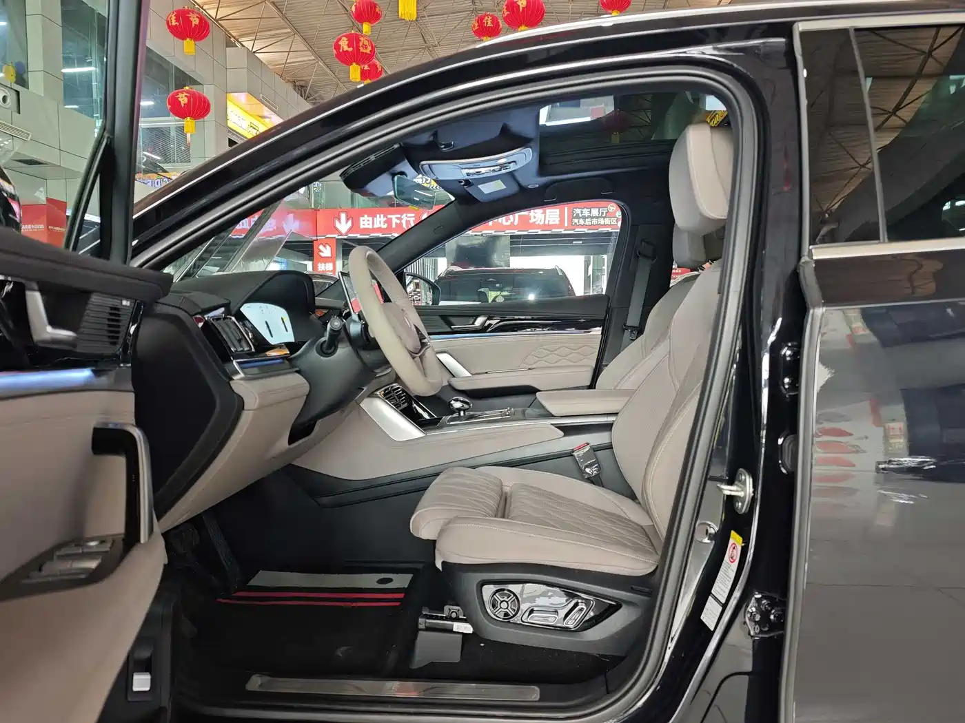 BYD Tang New Energy 2025 Smart Driving Edition DM-i 115KM Flagship фото 7