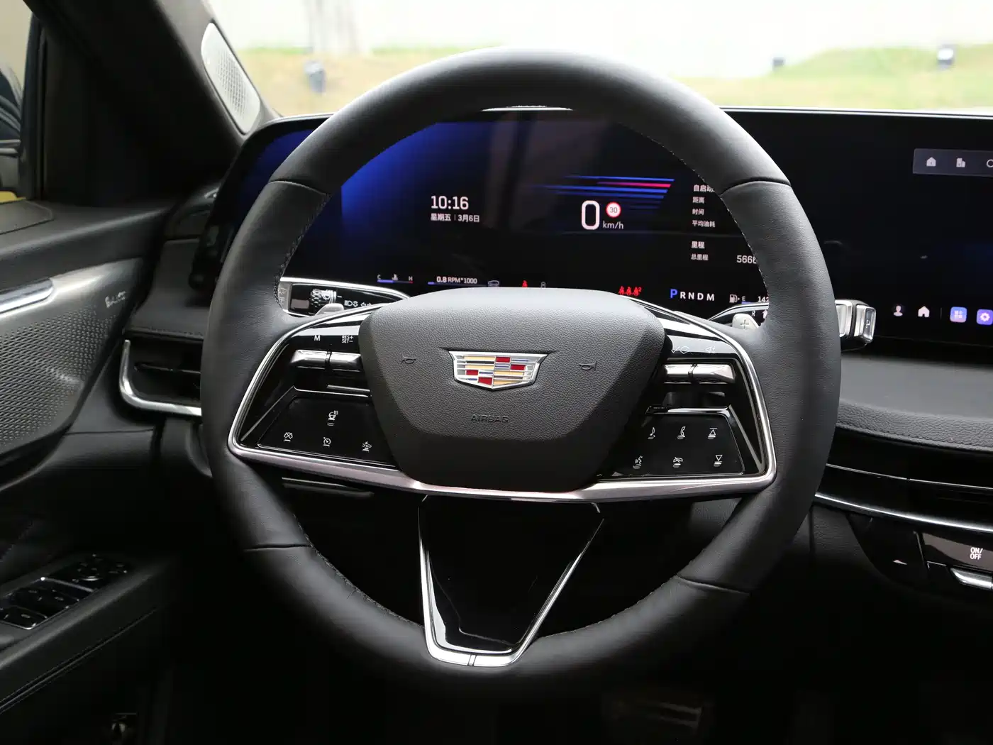 CADILLAC CT6