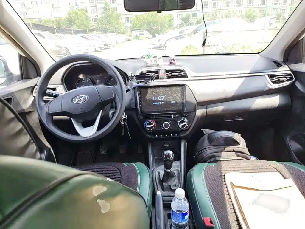 Фото 10 - Hyundai Verna