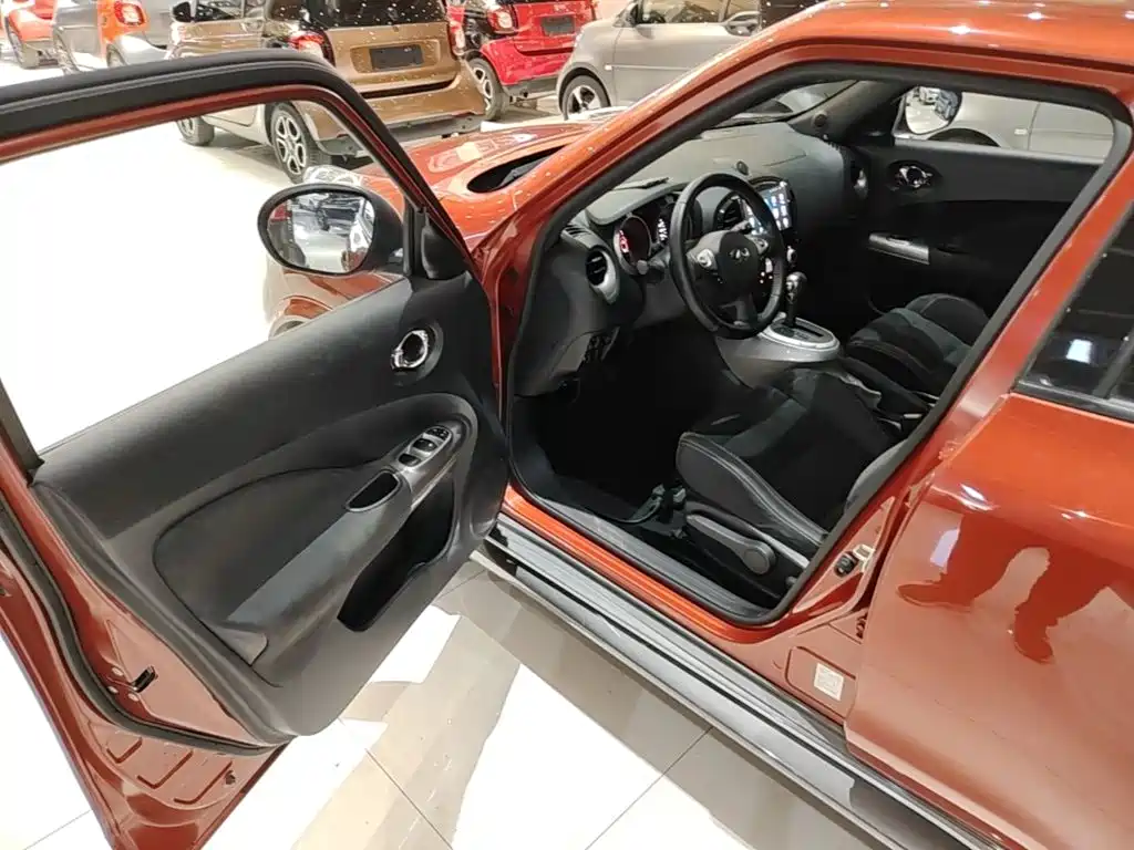 Infiniti ESQ 2019 2014 1.6L Free Edition