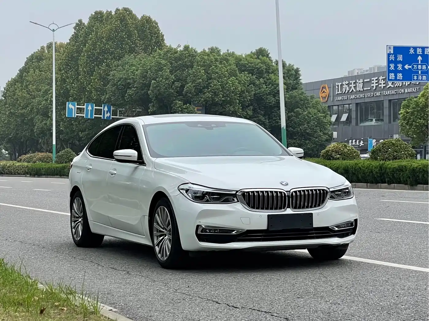 BMW 6 Series GT 2019 630i Luxury Design Package фото 3