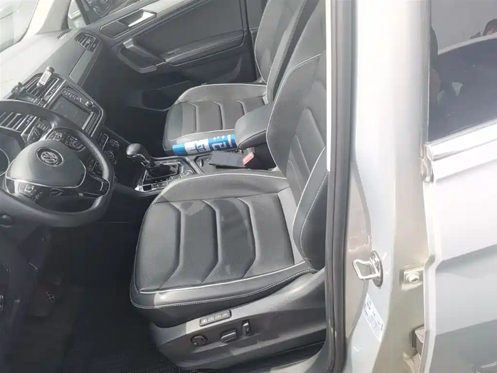 Volkswagen Tiguan L 2018 380TSI Automatic AWD Flagship Edition фото 15