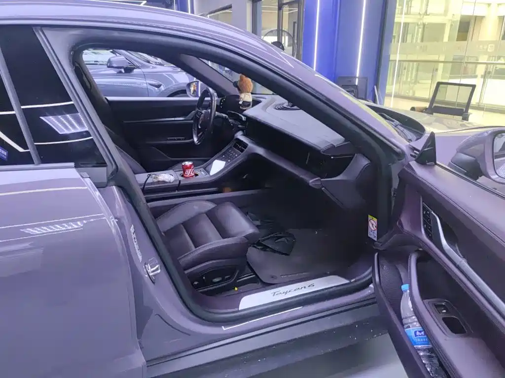Porsche Taycan 2024 2024 Taycan 4