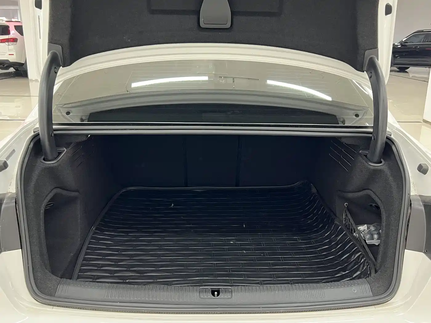 Audi A4L 2018 30th Anniversary 40 TFSI Progressive фото 17