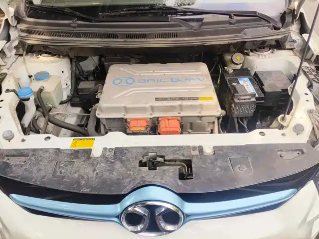 BAIC New Energy EX 2018 EX360 Trend Edition — фото 3