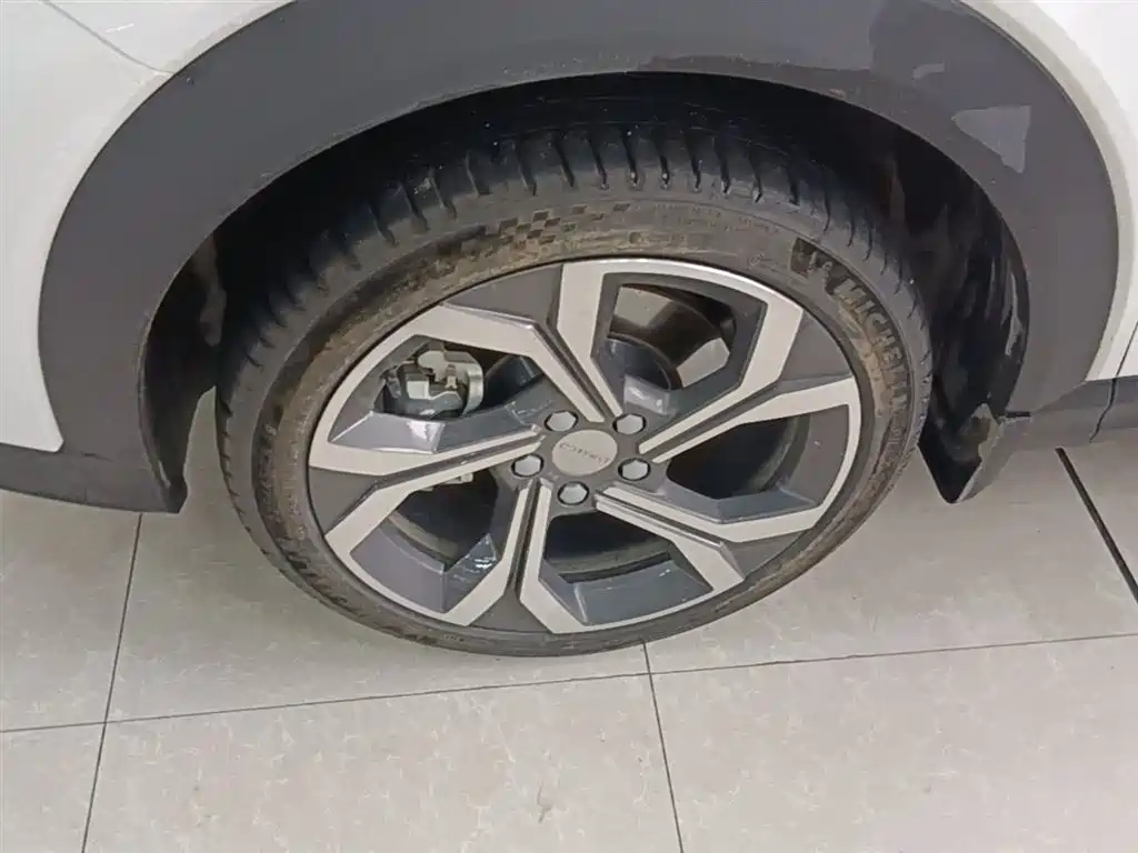 Lynk & Co 06 2023 Remix 1.5T Power Halo фото 23