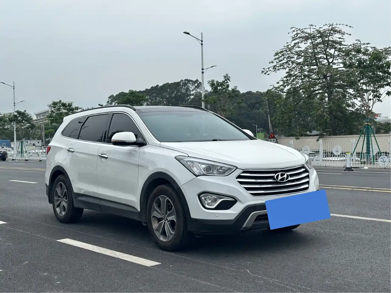 Hyundai Grand Santa Fe 2013 2.2T 7-Seater 4WD Comfort Edition фото 3