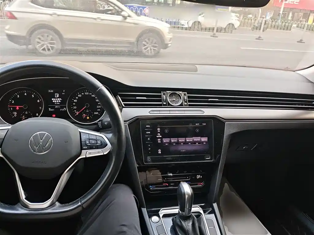 Volkswagen Magotan 2020 330TSI DSG Leading фото 10