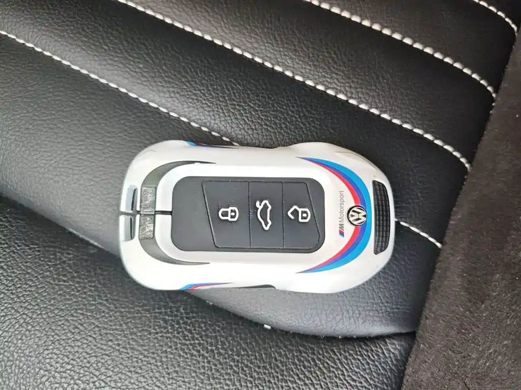Volkswagen Magotan 2020 330TSI DSG Leading фото 9