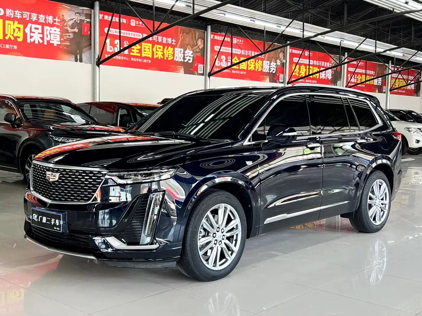 CADILLAC XT6