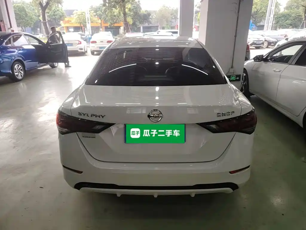 Nissan SYLPHY, миниатюра 6