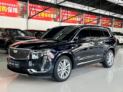 Cadillac XT6