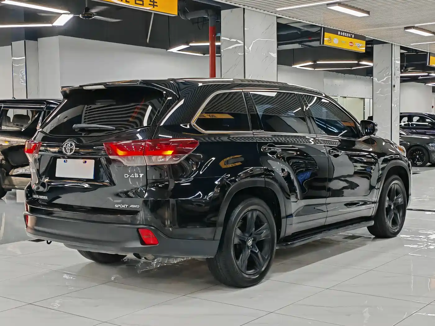 Toyota Highlander 2018 Model 2.0T 4WD Knight Edition 7-Seater China VI фото 7