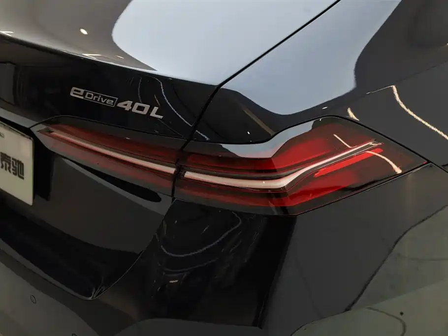BMW i5 2025 eDrive 40L M Sport Package фото 9