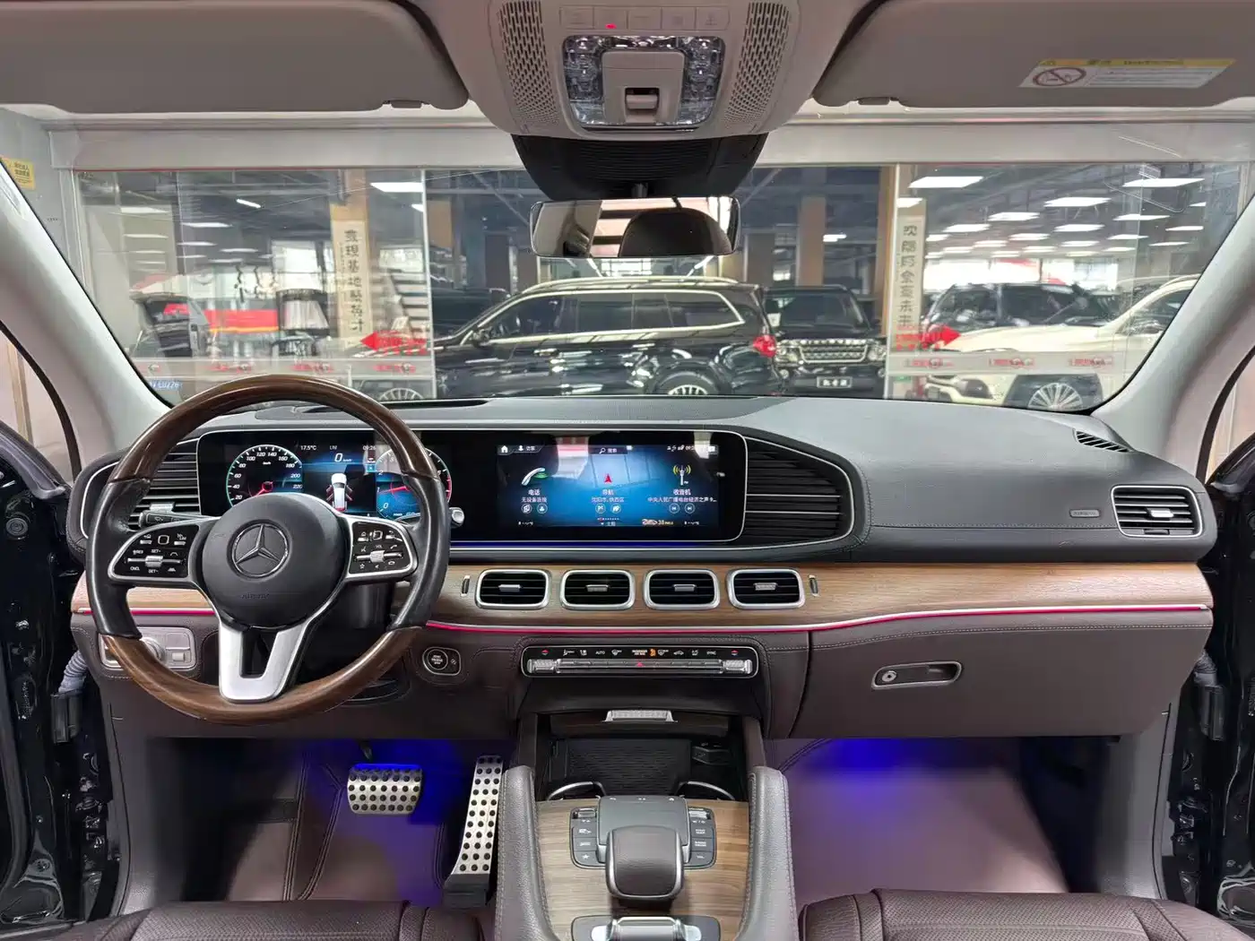 Mercedes-Benz GLS 2023 GLS 450 4MATIC Luxury Edition фото 4