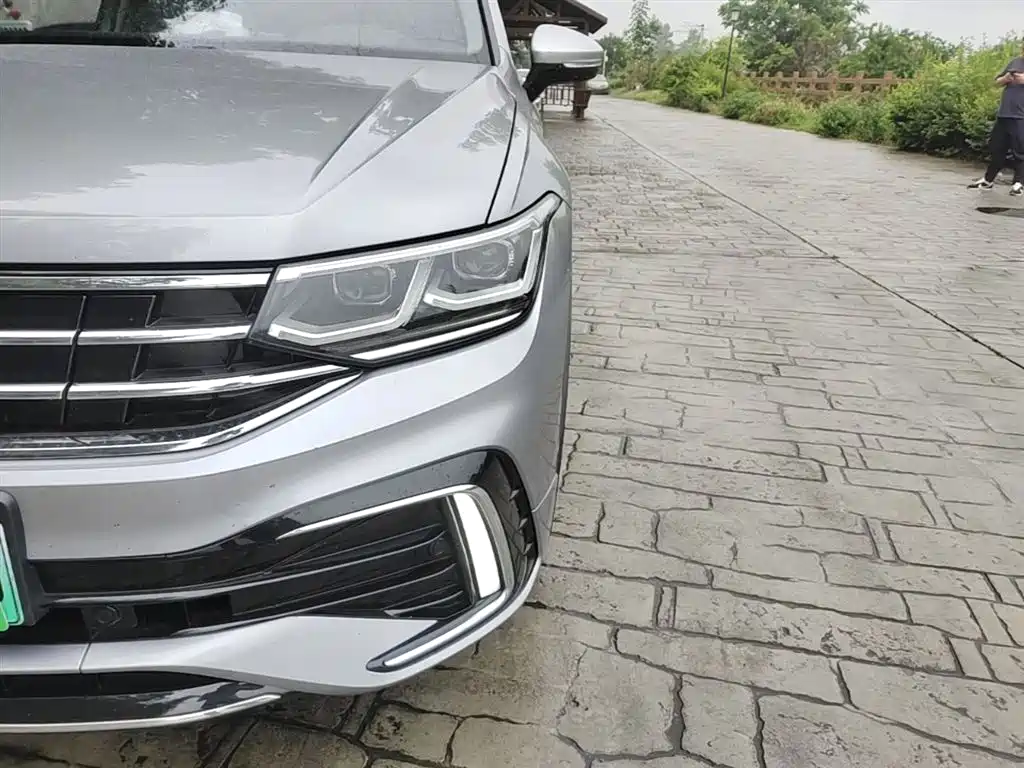 Volkswagen Tiguan L PHEV 2022 430PHEV Plug-in Hybrid Premium фото 24
