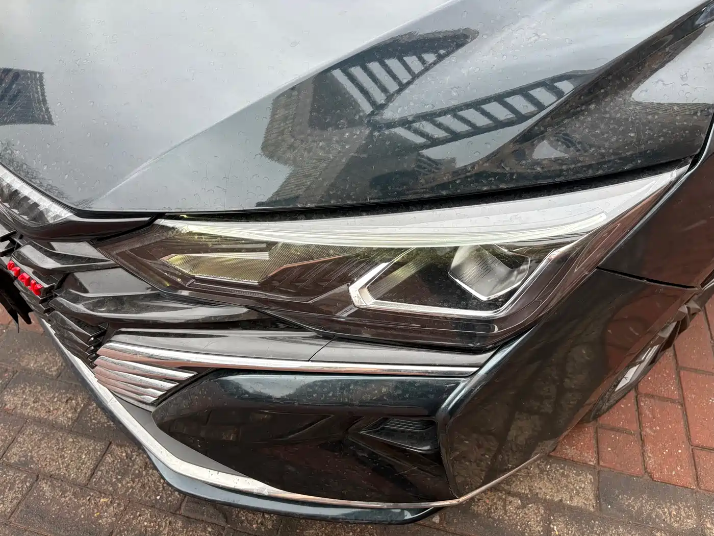 DONGFENG FENGSHEN YI HYUN MAX