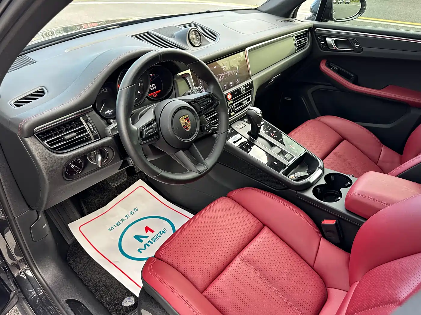 Porsche Macan 2022 Macan T 2.0T фото 6