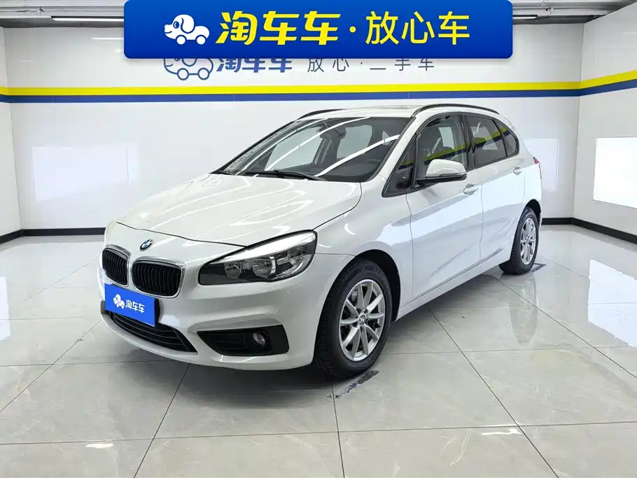 BMW 2 Series Touring 2016 218i Fashion Model