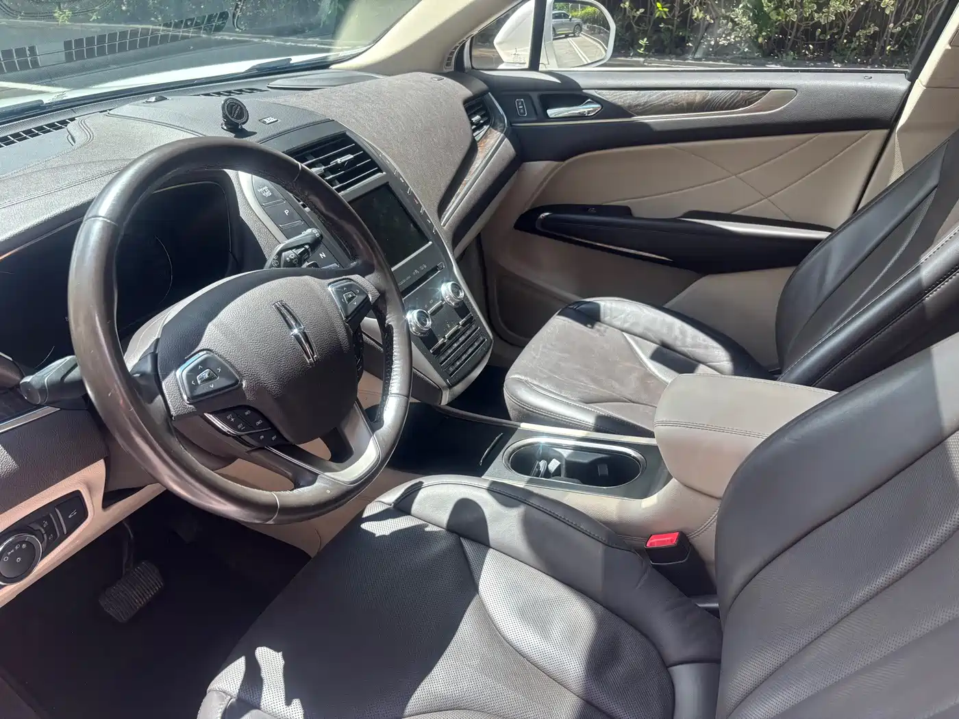 Photo 8 - Lincoln MKC