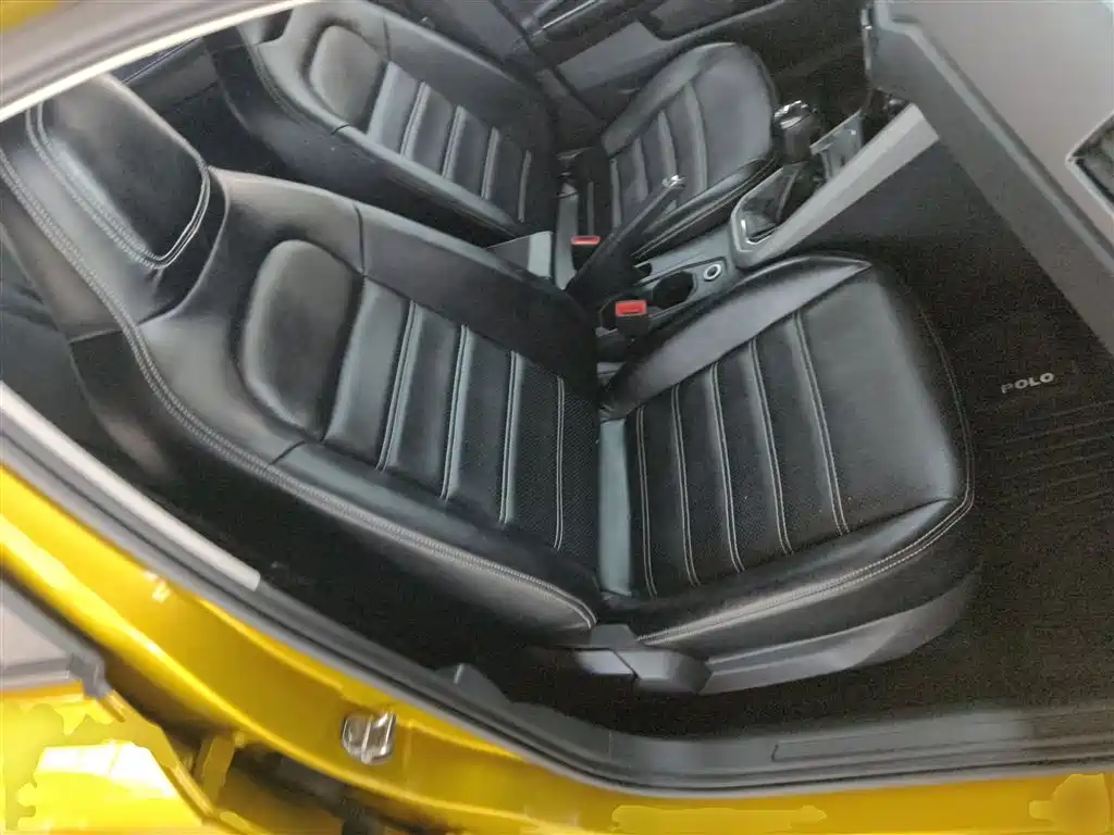 Volkswagen Polo 2021 Plus 1.5L Automatic Panorama Enjoyment Edition фото 17
