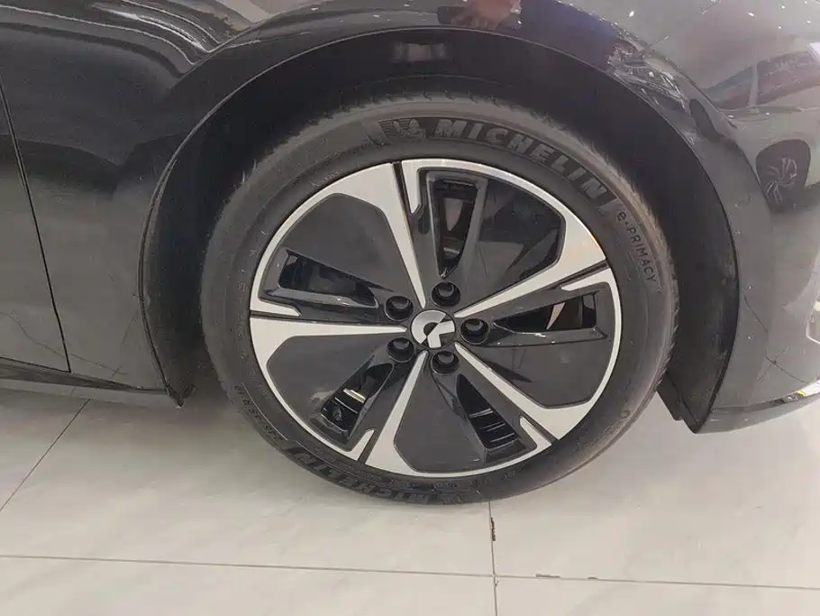 Фото 6 - NIO ET5T