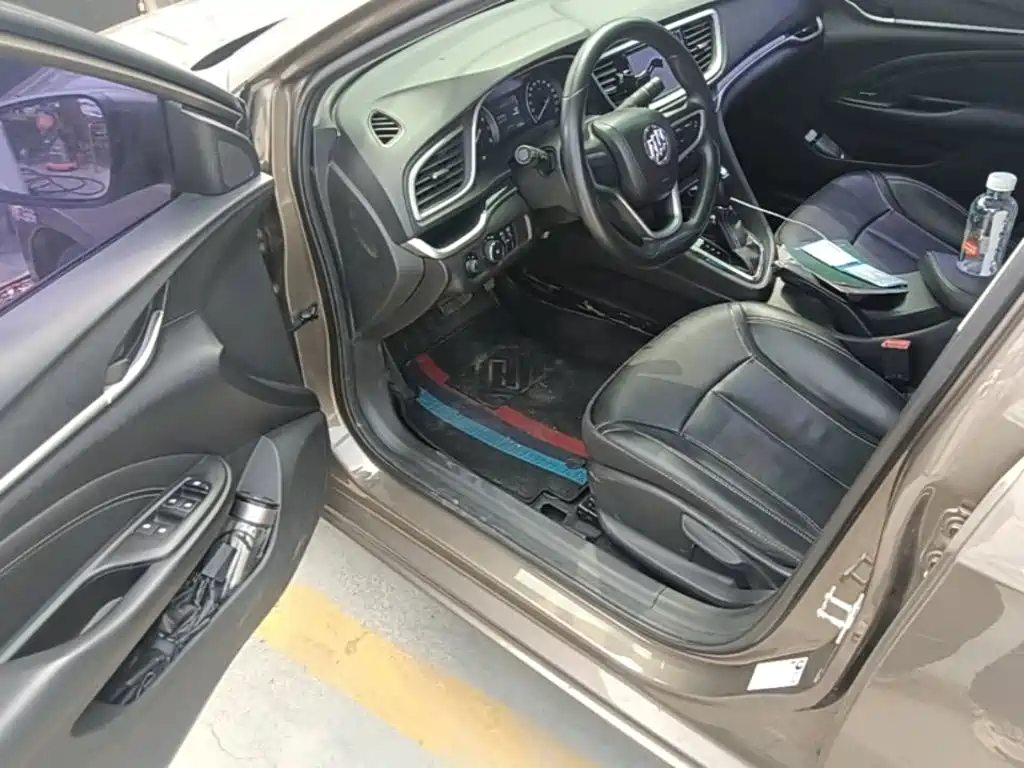 Фото 16 - Buick Excelle