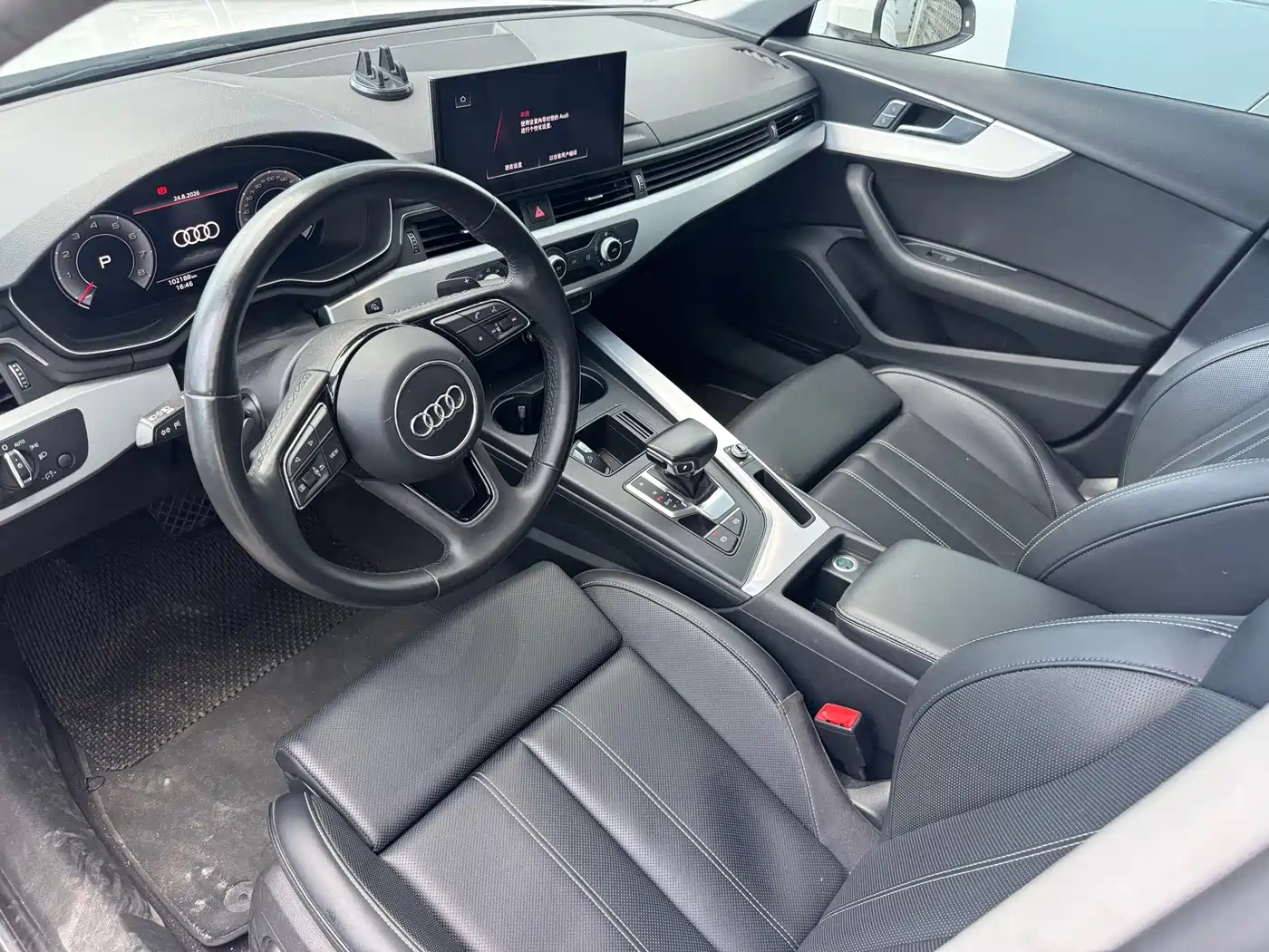 Фото 9 - Audi A4L