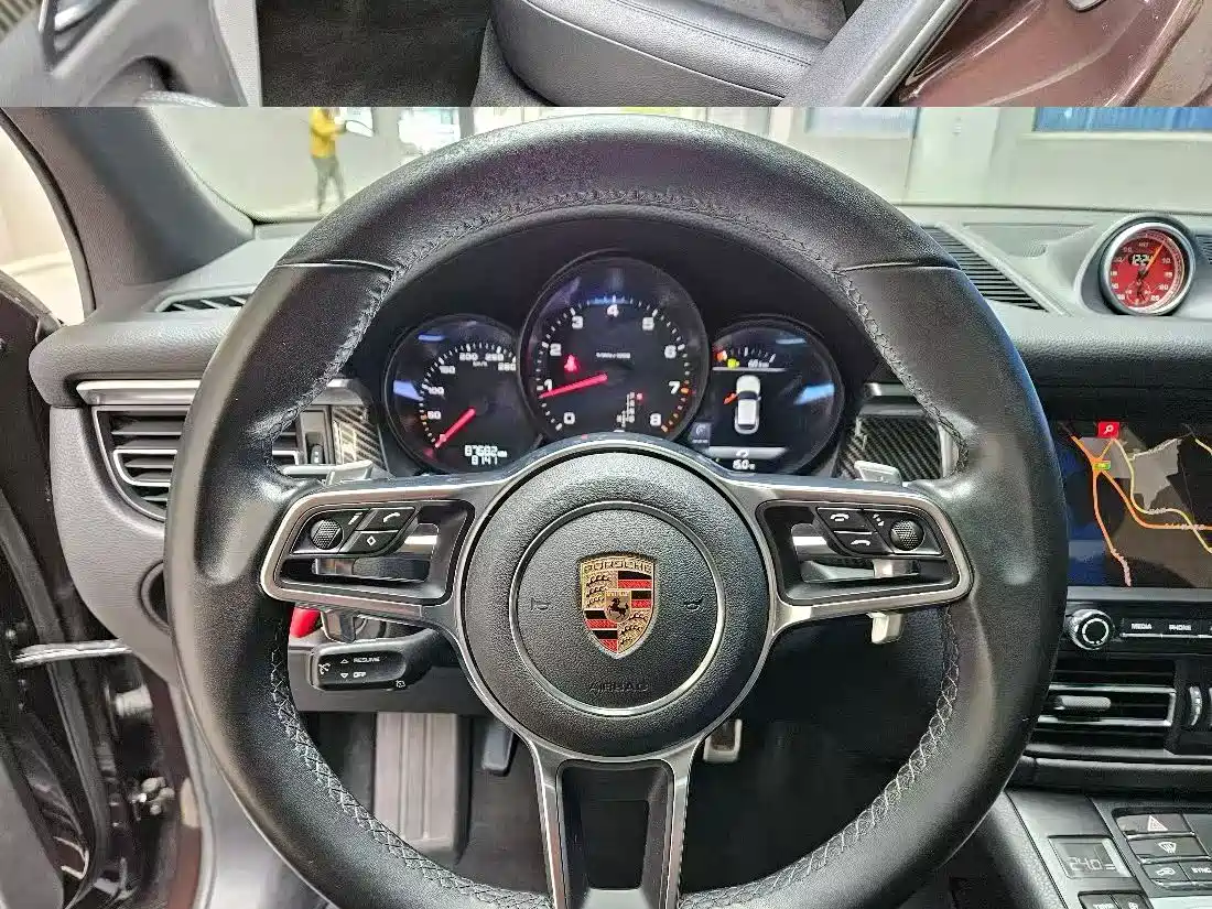 Porsche Macan 2018 Macan 2.0T фото 9